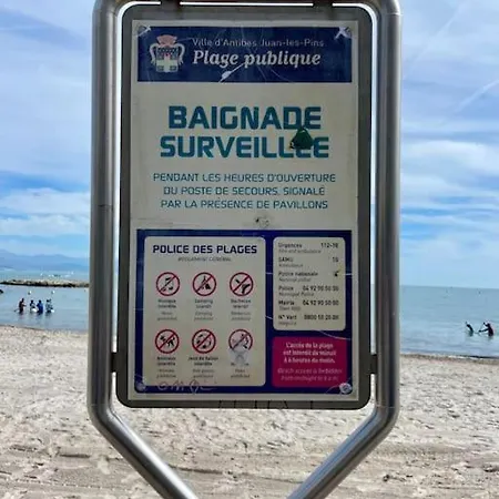 Bord De Mer,plage De Sable,parking Gratuit 昂蒂布
