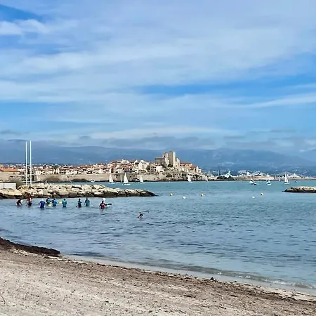 Bord De Mer,plage De Sable,parking Gratuit * 昂蒂布